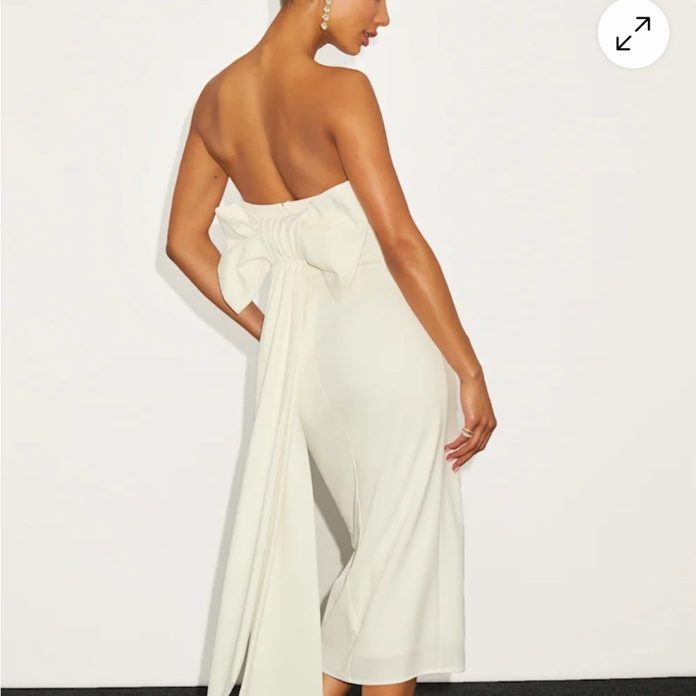 Lulu's Elegant Strapless Cream Dress